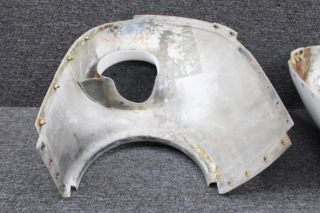 Cessna Aircraft Parts 0851202-7, 0851202-8 Cessna 401A Engine Nose Cap Assy Inbd, Outbd Set (Cracked)