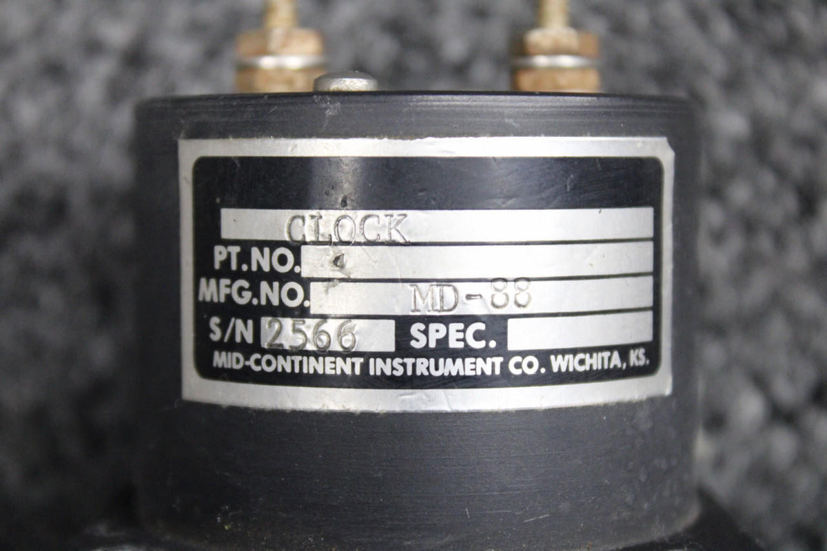 Mid-Continent / Quartz MD-88 Mid-Continent, Quartz Clock Indicator (Volts: 12-32)