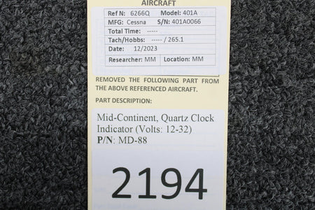 Mid-Continent / Quartz MD-88 Mid-Continent, Quartz Clock Indicator (Volts: 12-32)