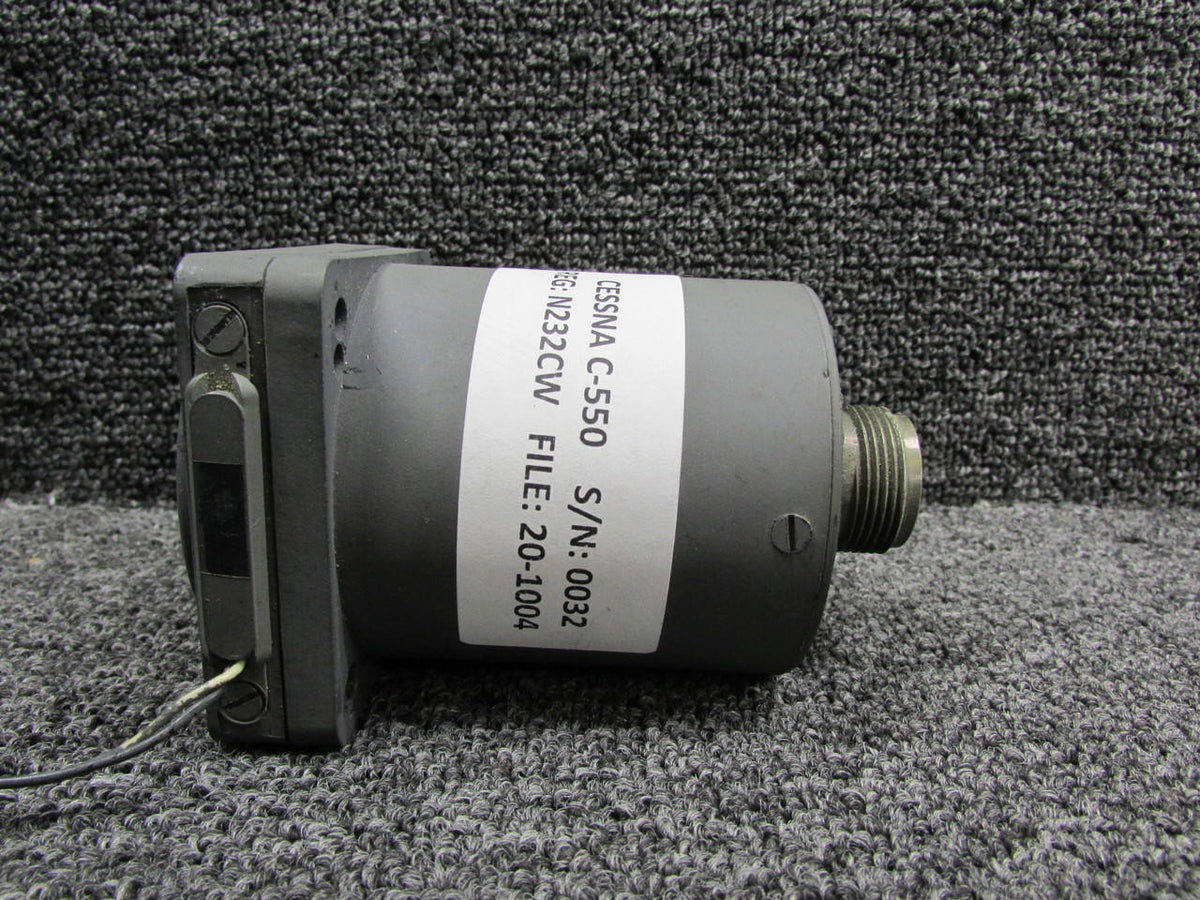 B and D Instruments 0221-003 B and D Instruments Cabin Temperature Indicator, Lighted