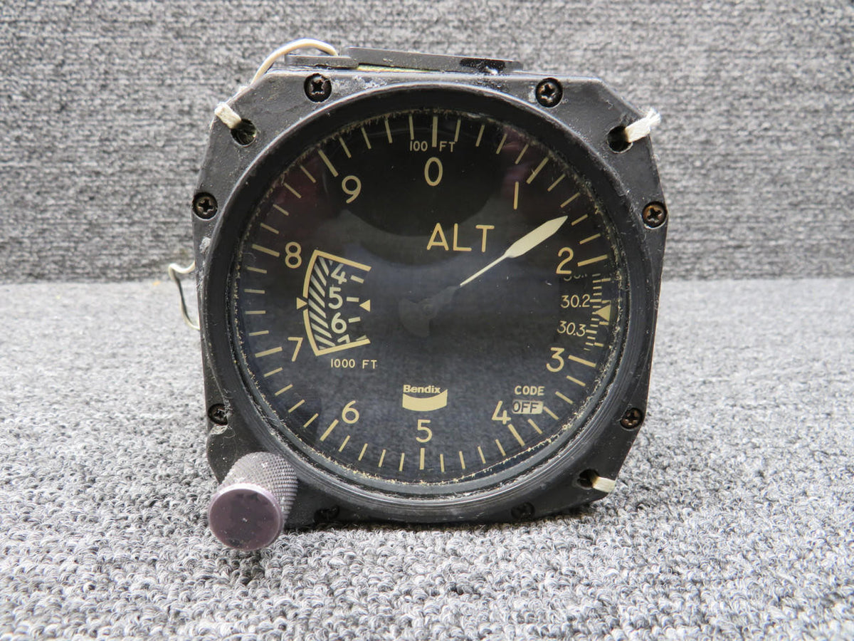 Bendix 99251-3252013-0101 Bendix Encoding Altimeter (28V)