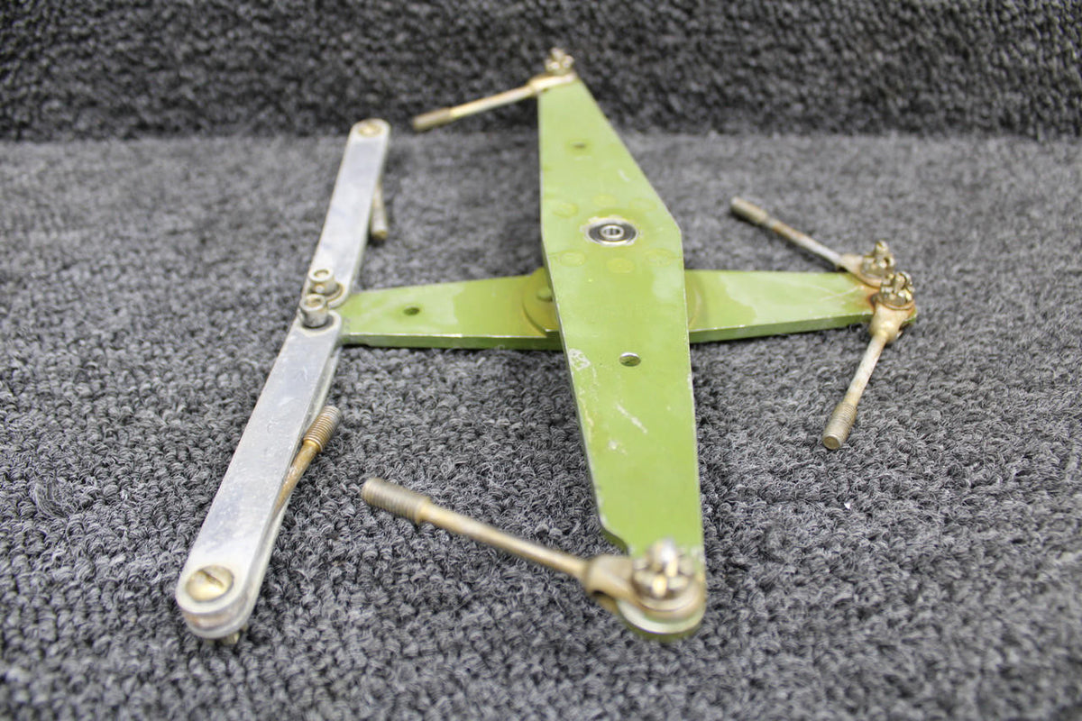 Cessna Aircraft Parts 5015018-5 (Use: 5015018-10) Cessna 401A Aileron Bellcrank Assembly with Links