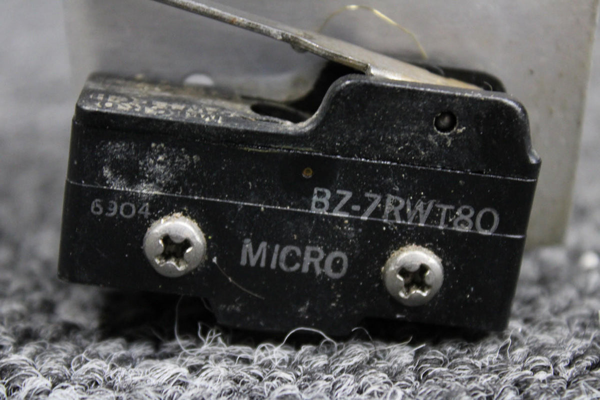 Cessna Aircraft Parts 5115252-5, BZ-7RWT80 Cessna 401A Flap Limit Switch with Bracket