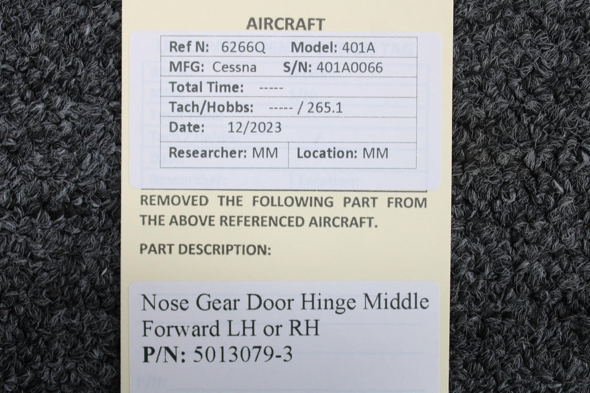 Cessna Aircraft Parts 5013079-3 Cessna 401A Nose Gear Door Hinge Middle Forward LH or RH