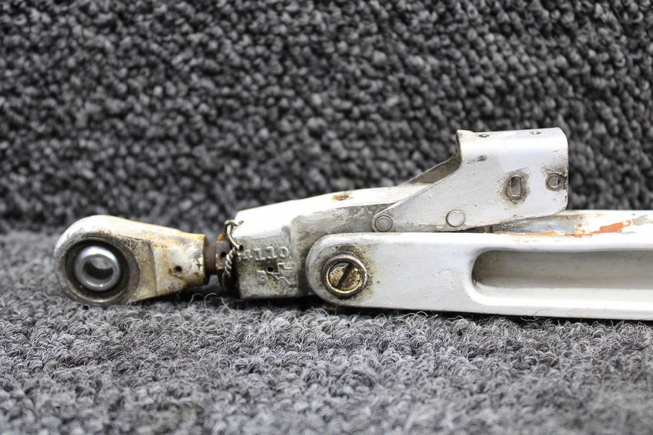 Cessna Aircraft Parts 5041001-2, 0841110-1 Cessna 401A Main Gear Retract Bellcrank RH with Link