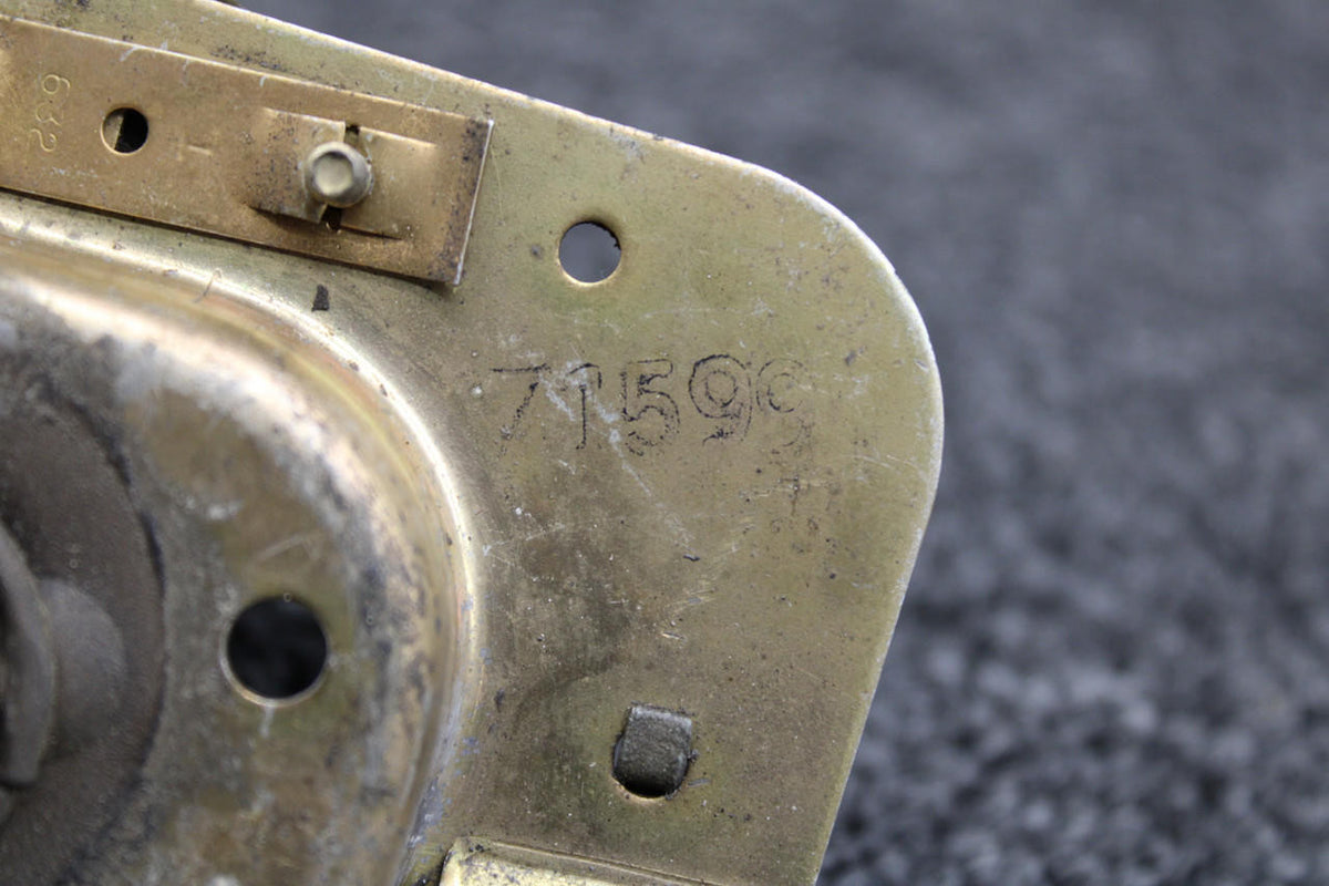 Cessna Aircraft Parts G715996 Cessna 401A Thermostat Assembly