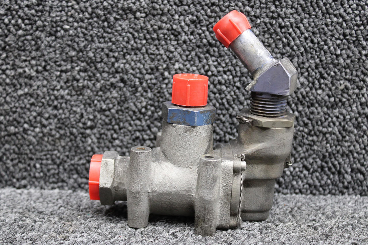 BF Goodrich  3D1549-02A-3 BF Goodrich De-Ice Shuttle Valve RH