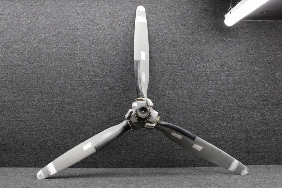 McCauley 3AF32C87-NR McCauley Three Blade Propeller (No Logs)