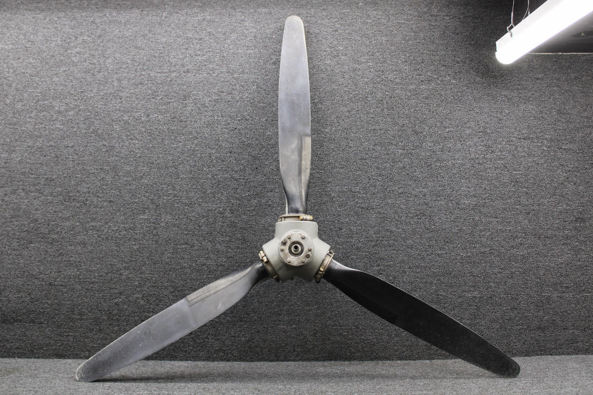 McCauley 3AF32C87-NR McCauley Three Blade Propeller (No Logs)