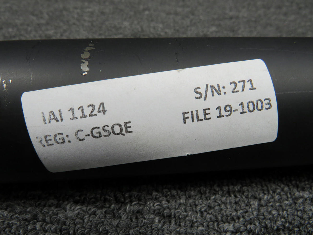 Does Not Apply 218-913-001 Gull Fuel Flow Indicator (0-2200 PPH) (28V)