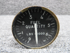 B852-12 (Alt: 3883016) Liquidometer Fuel Quantity Indicator (28V) (Worn Paint)
