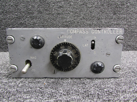 Sperry 1775132-22 Sperry Compass System Controller (Worn and Painted Face)