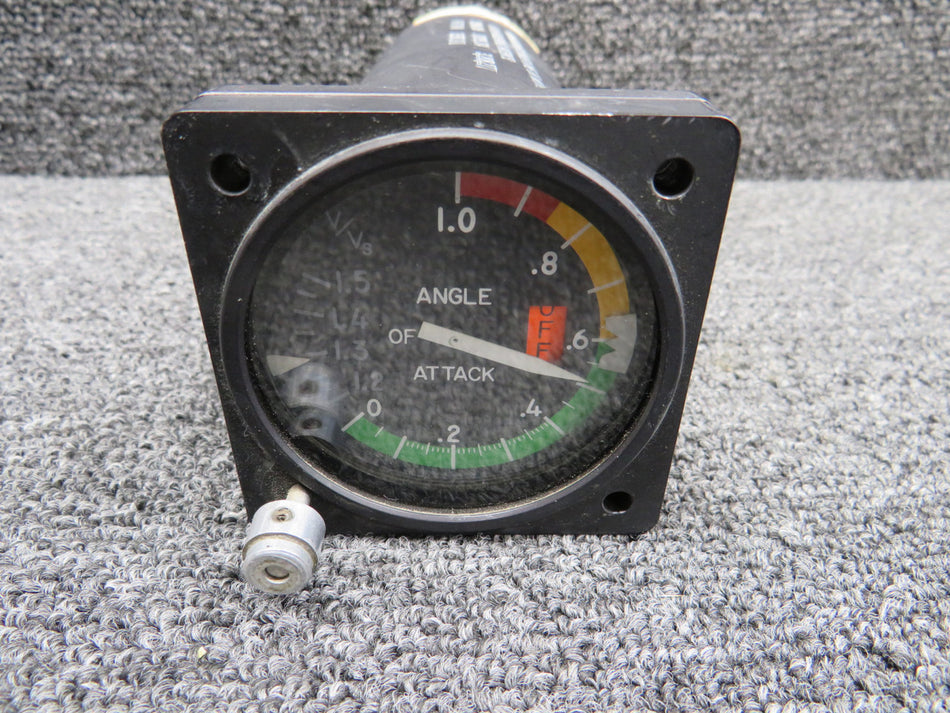 SLZ9798B Teledyne Angle of Attack Indicator (Missing Knob Cover) (28V)