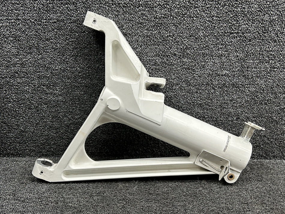 83605-006 (Use: 83605-014) Piper PA46-350P Upper Main Gear Trunnion LH