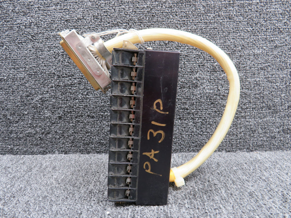 65-0890-17 Grimes Annunciator Panel Indicator (Volts: 28)