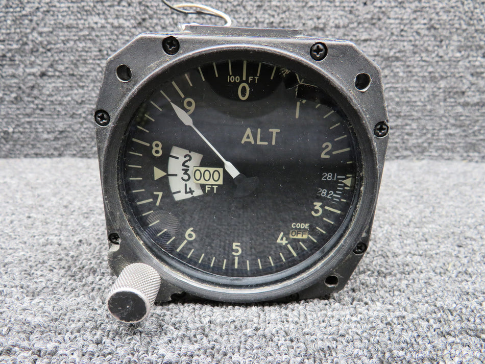 99251-3252013-1101 Bendix Encoding Altimeter Indicator (Volts:28) (Lighted)