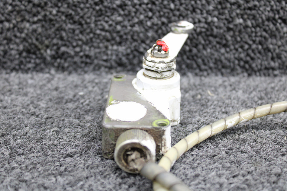 IVA20 (Use: 1VA20) Cessna 310K Microswitch Landing Gear Limit Switch LH
