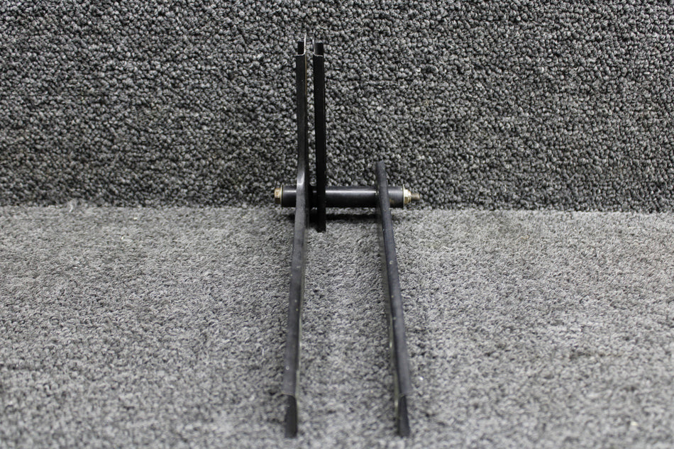 0861171-2 Cessna 310K Bob Weight Bellcrank