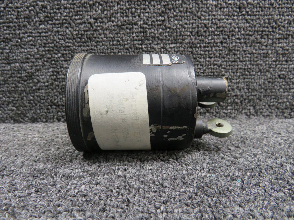 S207-8 Gates Learjet Exhaust Temperature Indicator (Worn and Chipped Paint)