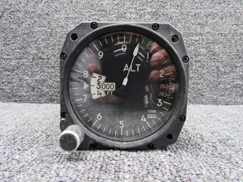 99251-3252013-1101 Bendix Altimeter Encoder Indicator (Missing Light)