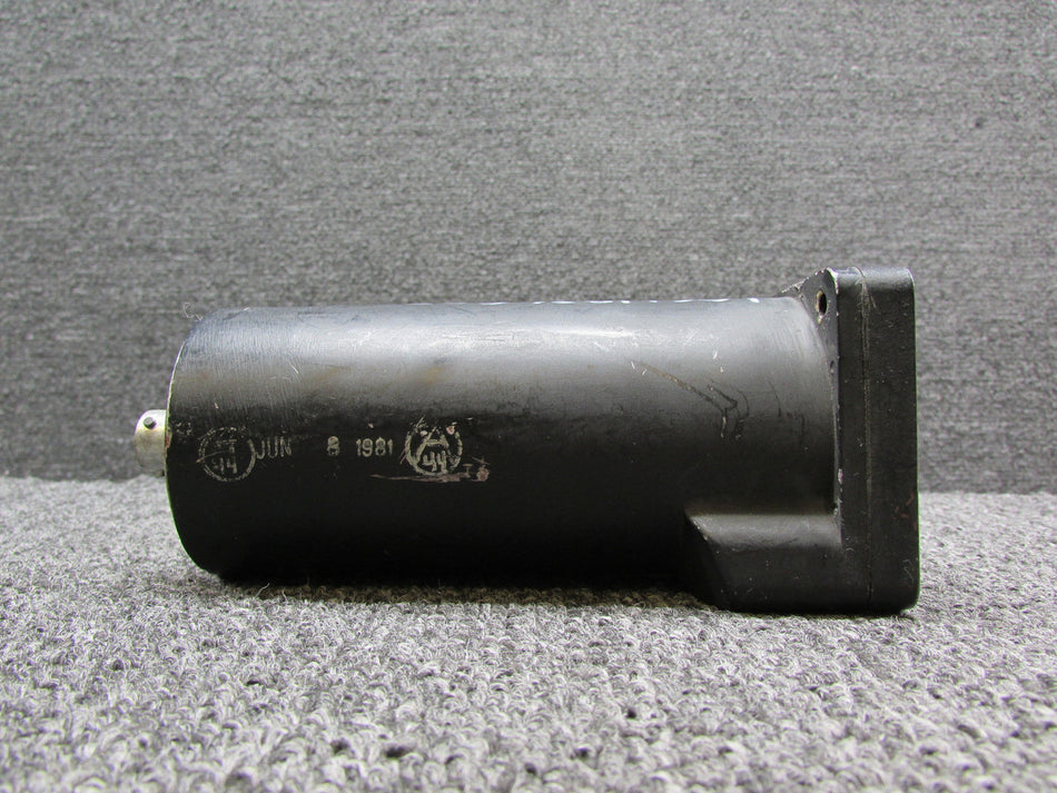 35020-1174 (Alt: 27-19136-1) Aerosonic Rate of Climb Indicator