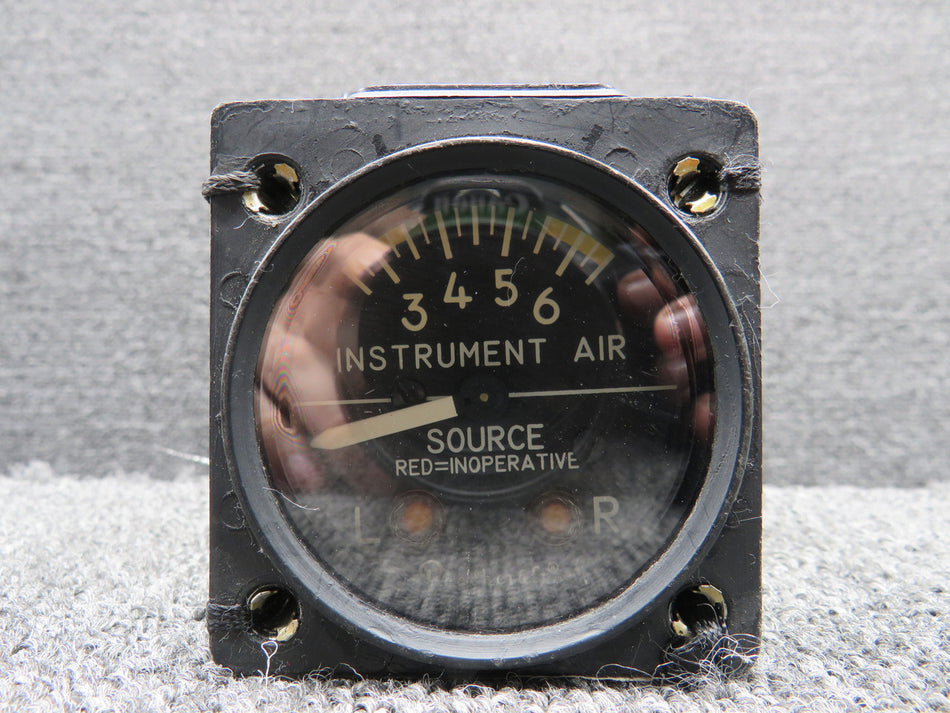1G9-3 (Alt:4R-2) Airborne Instrument Gyro Pressure Indicator, Lighted (Core)