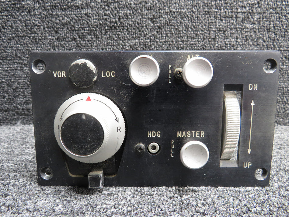 D-690 Tactair T-3 Autopilot Command Control Panel Assembly