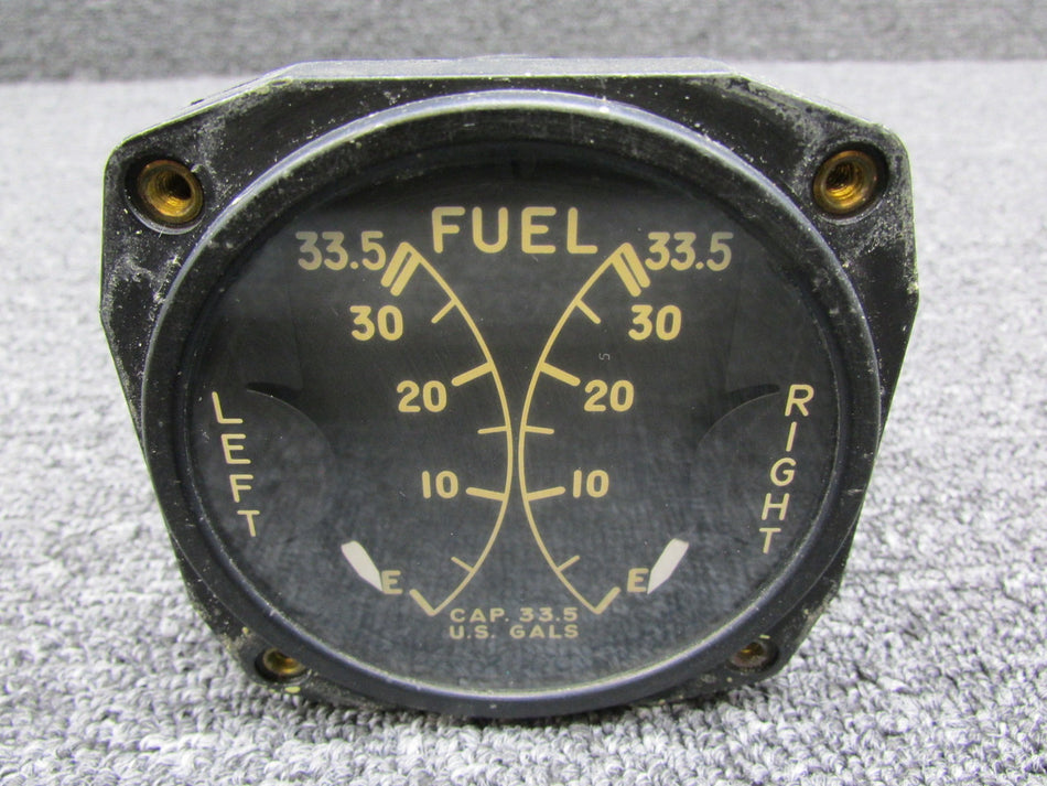 EA124AN-146H Liquidometer Dual Fuel Quantity Indicator (Worn Face) (24V)