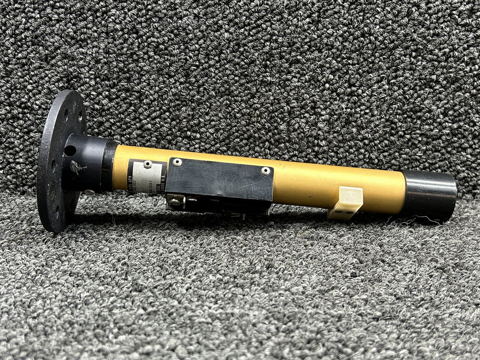027-003-003 (Alt: 206-063-658-1) Gull Airborne Forward Fuel Quantity Transmitter