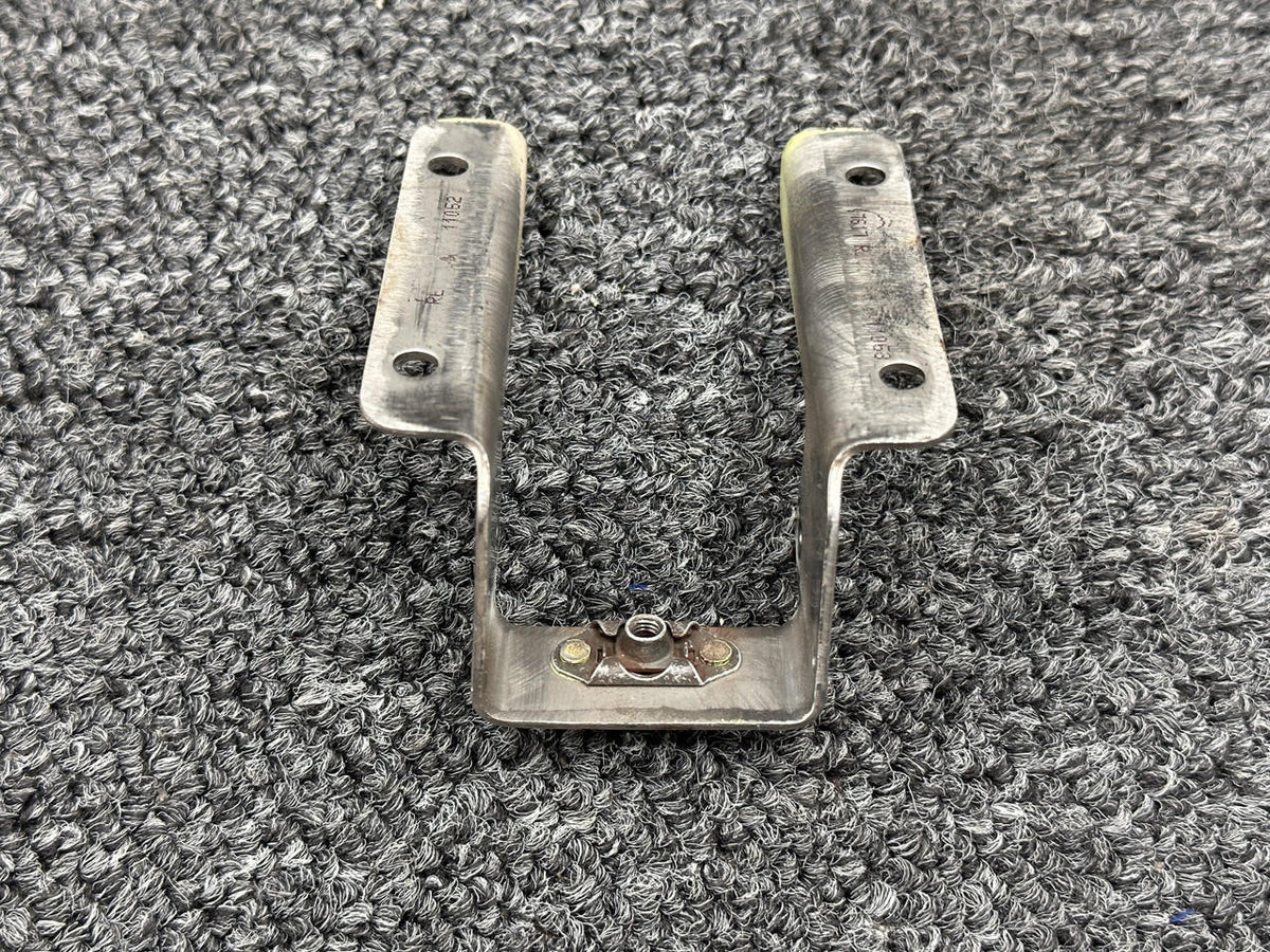 Piper Aircraft Parts 79515-007 Piper PA28-181 Box and Handle Latch Mechanism Assembly