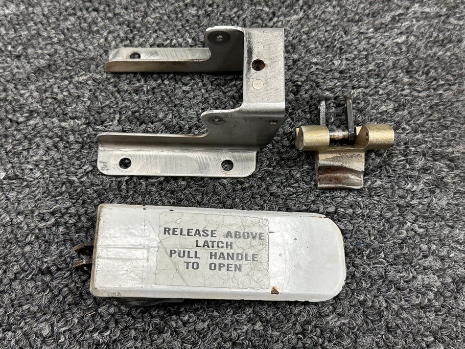 Piper Aircraft Parts 79515-007 Piper PA28-181 Box and Handle Latch Mechanism Assembly