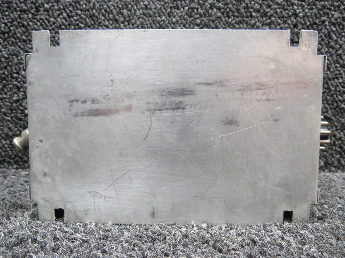 Bendix 1U066-01 Cessna 182N Bendix 204A Marker Receiver (Volts: 14) (Amps: .16)