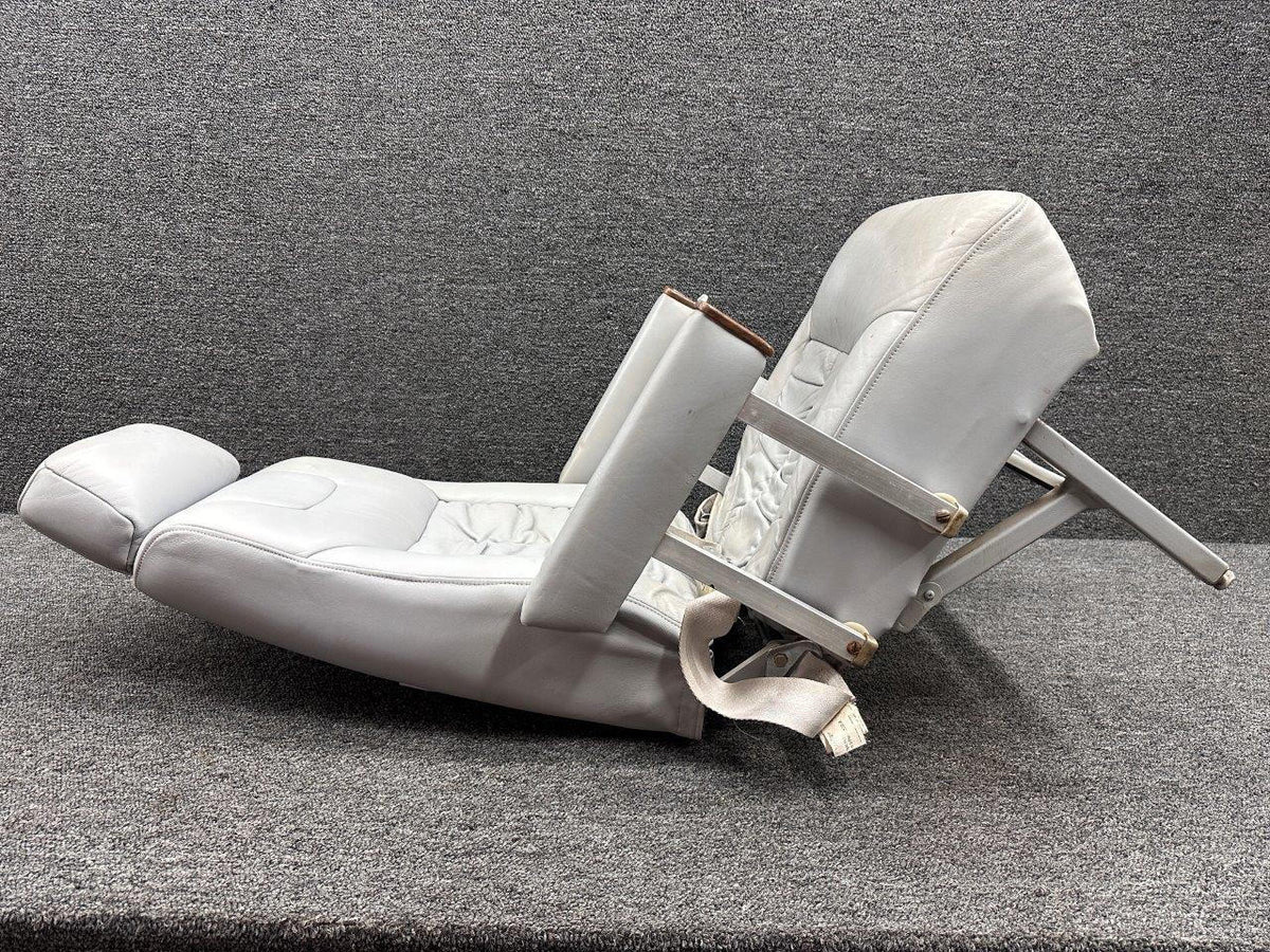 Beechcraft Parts 60-530294-6 Beechcraft B-60 4th Aft Facing Seat Assembly RH