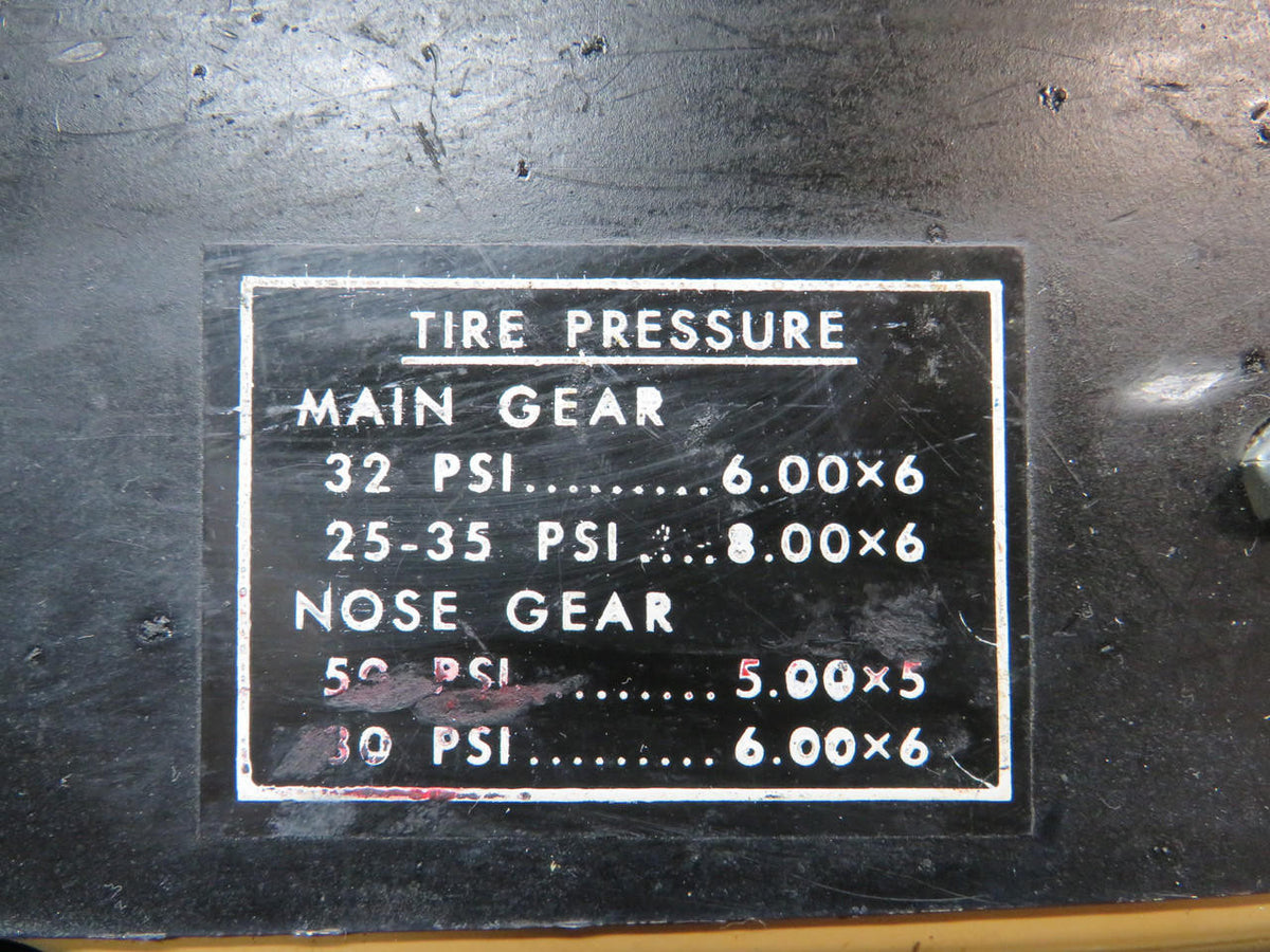 Cessna Aircraft Parts 0713778-7, 0713881-2 Cessna 182N Map Compartment Assembly with Door