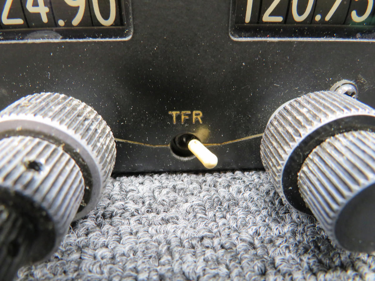 Gables G-4485 Gables Engineering Nav-ATC-Comm Control Assembly (Cracked Face)
