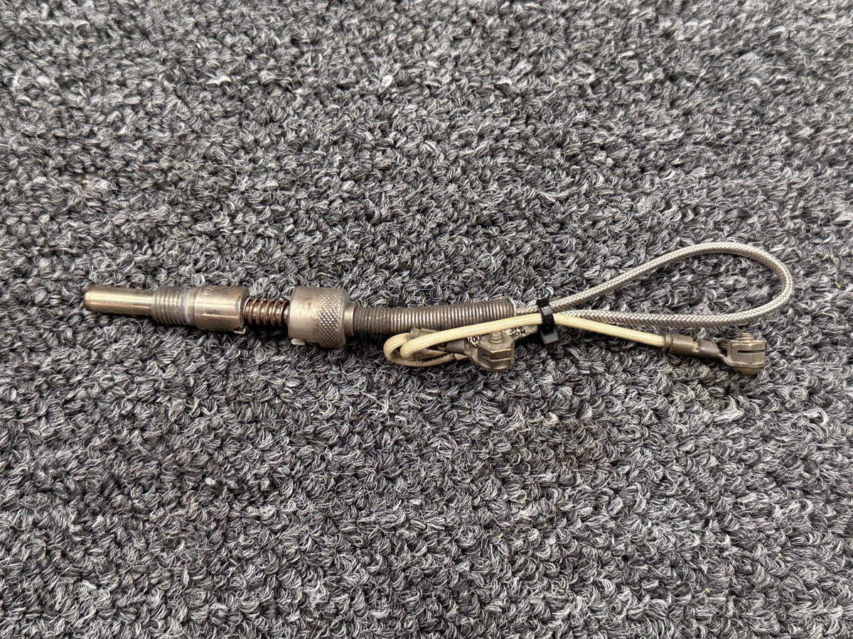 Aircraft Instruments 18B1000-3 (Alt: 60-384079-1) Aircraft Instrument Tri-Engine Indicator with Probe
