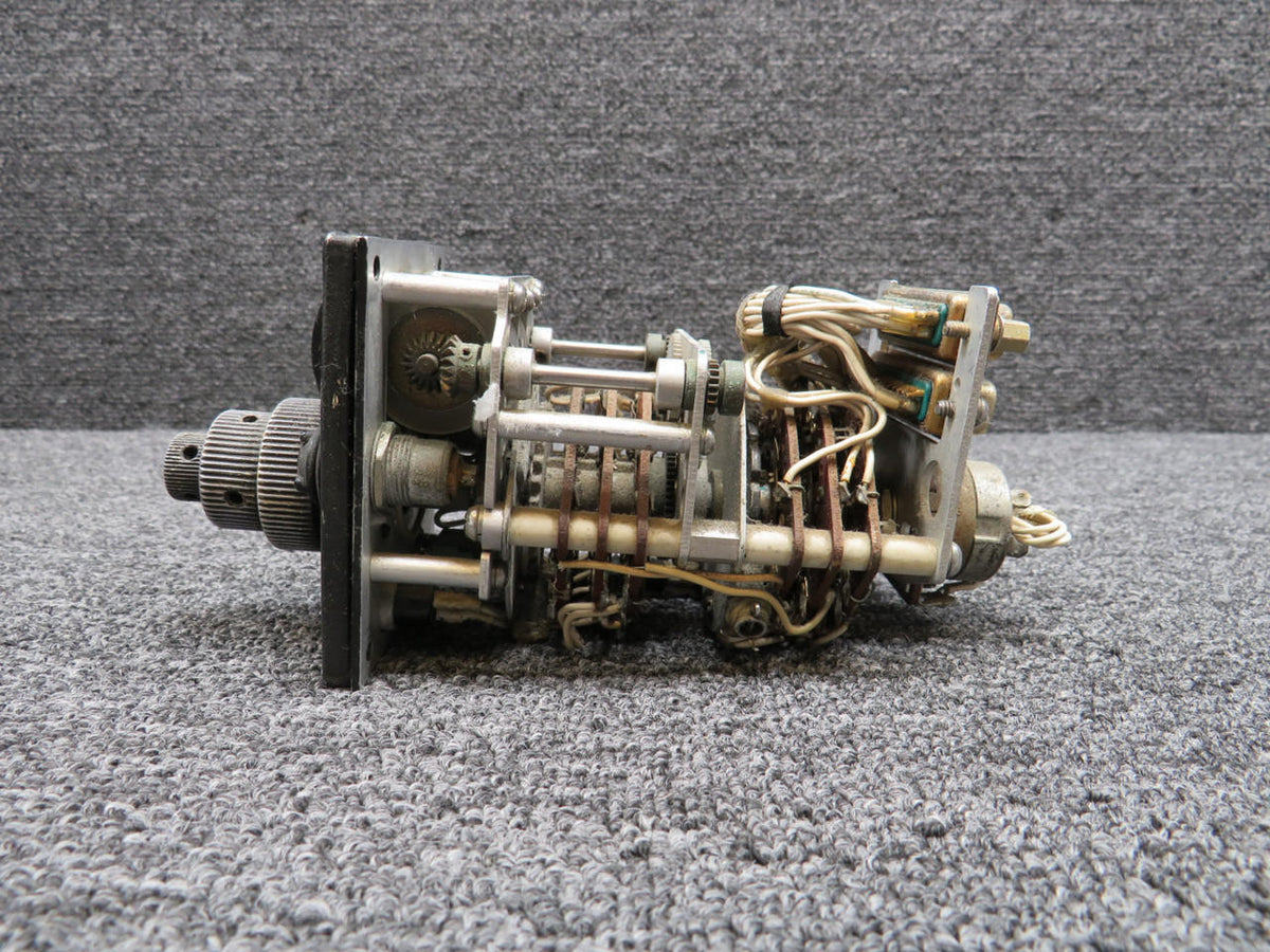 Swearingen SA-226-TC VHF Nav-1 Control