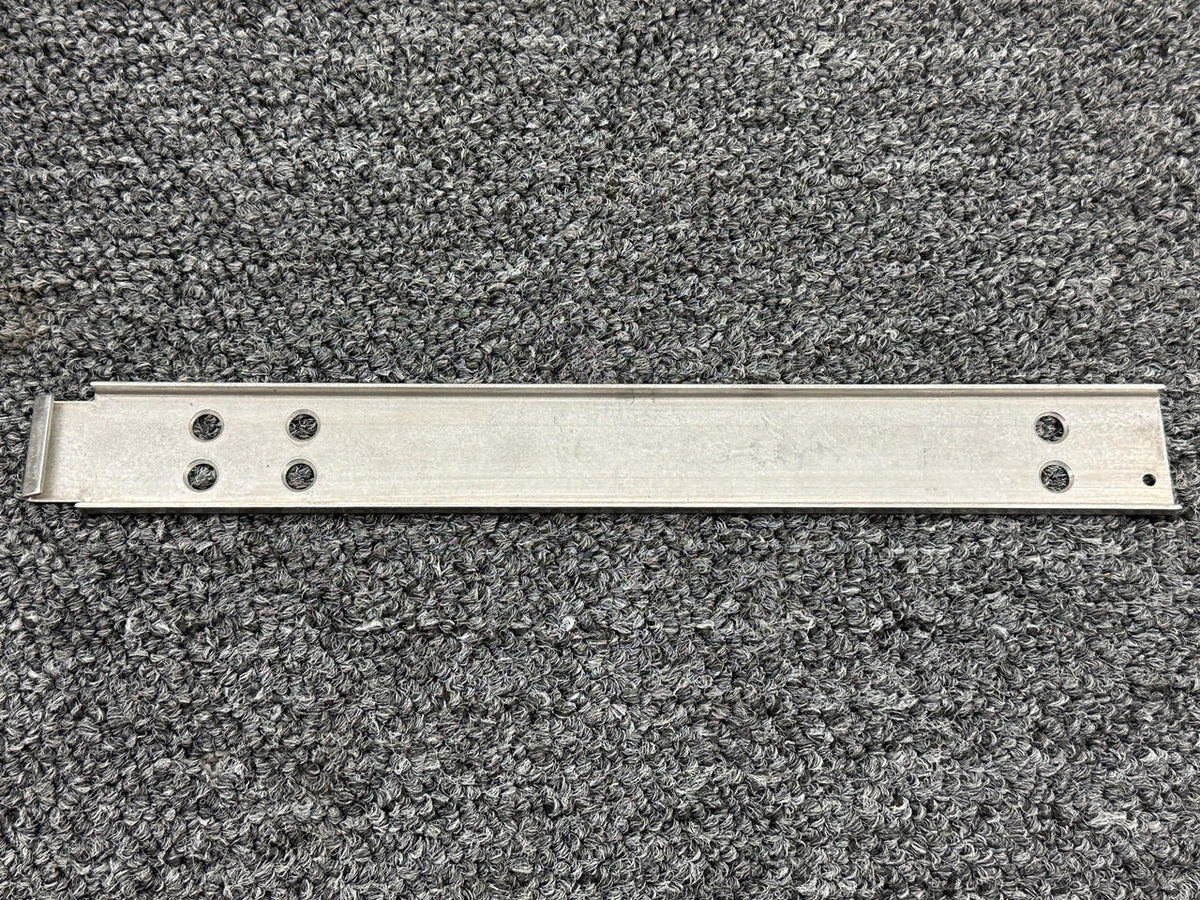 King Radio 047-4219-01 King Radio KN-75 Avionics Mount
