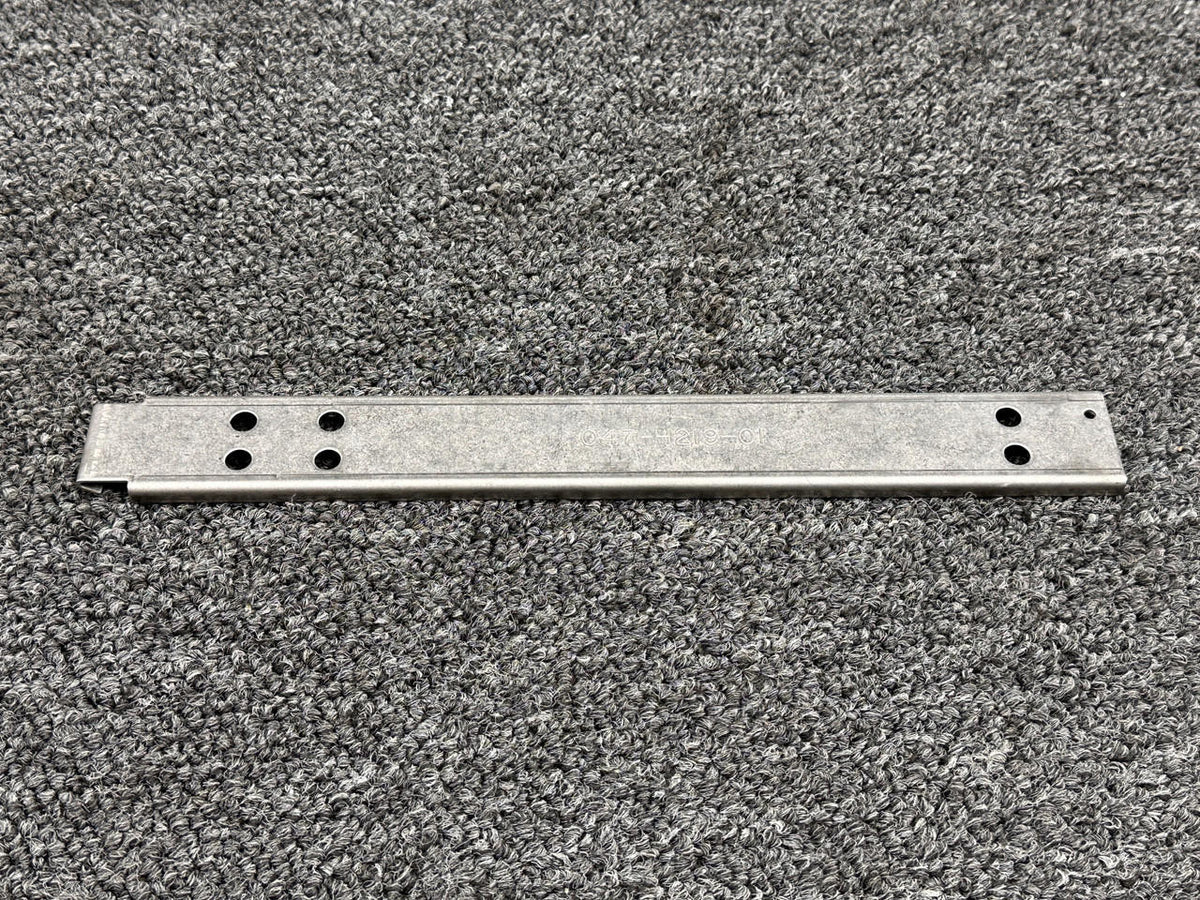 King Radio 047-4219-01 King Radio KN-75 Avionics Mount