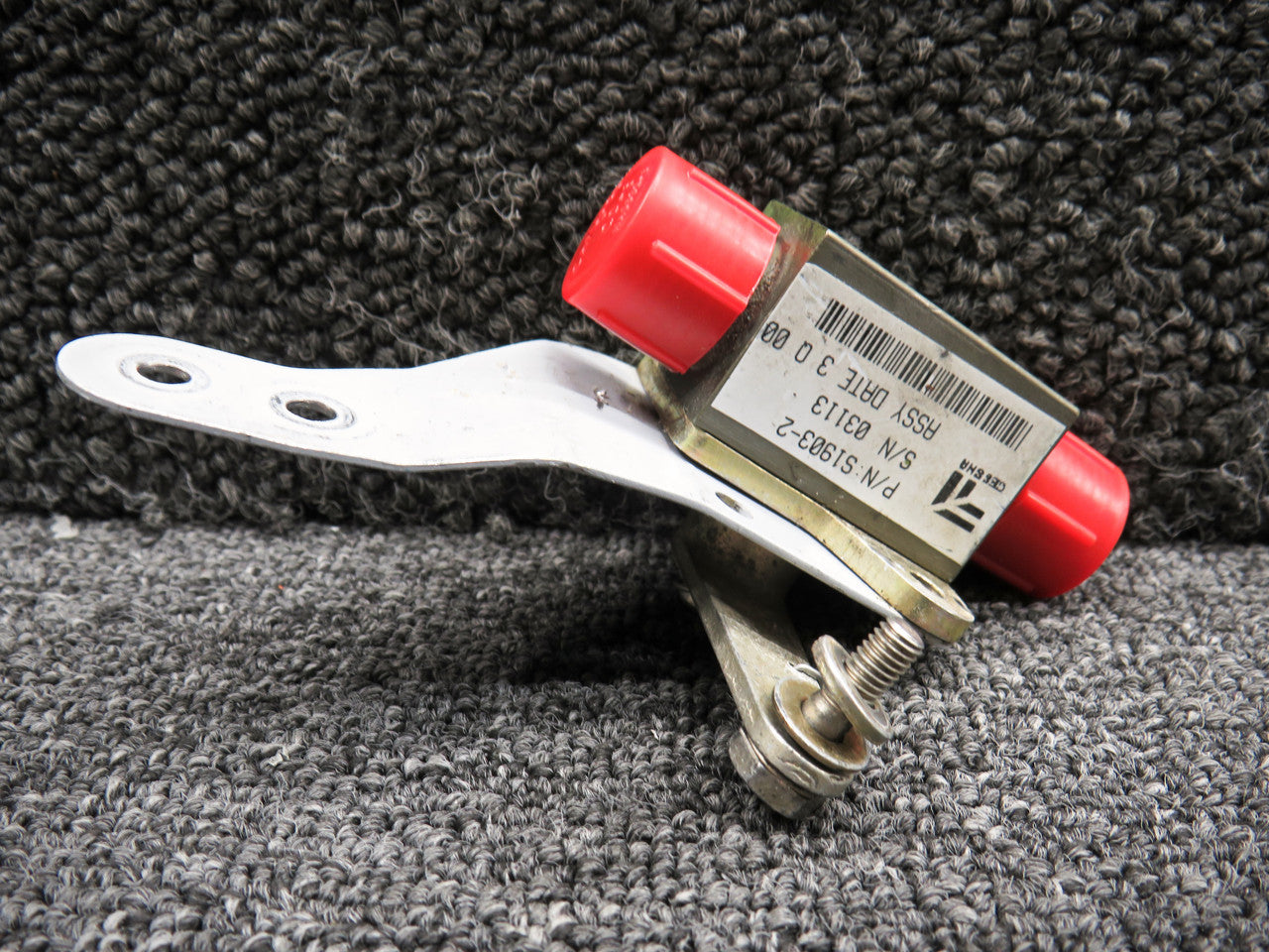 S1903-2 (Use: 0716111-4) Cessna 172R Fuel Shut Off Valve – BAS