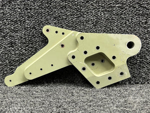 0513566-4 Cessna 172S Fitting RH