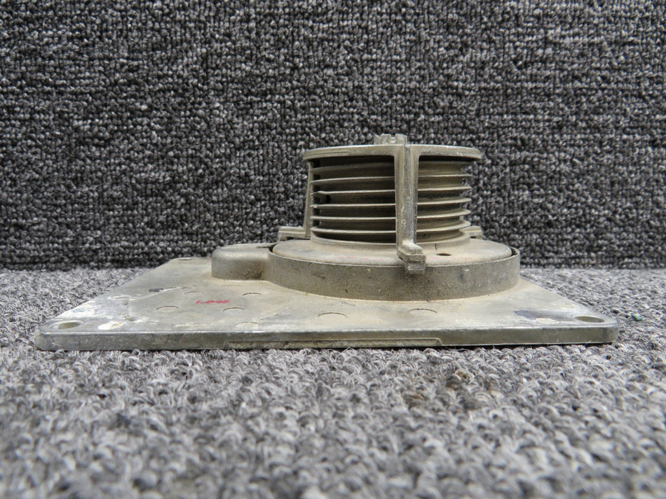 065-0030-27 King Radio KM-275 Servo Mount