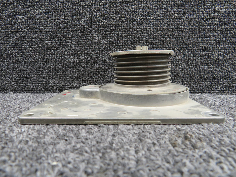 065-0030-26 King Radio KM-275 Servo Mount