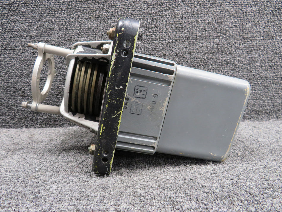 501-1067-01 (Alt: 6600163-1) JET SA-142A Servo Actuator with Mods (V: 28)