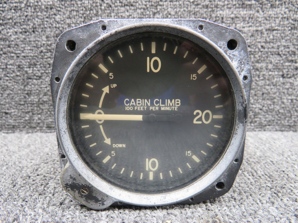 G993-01-1B (Alt: 26-8409-1) Weston Rate of Climb Indicator (Face Discolored)