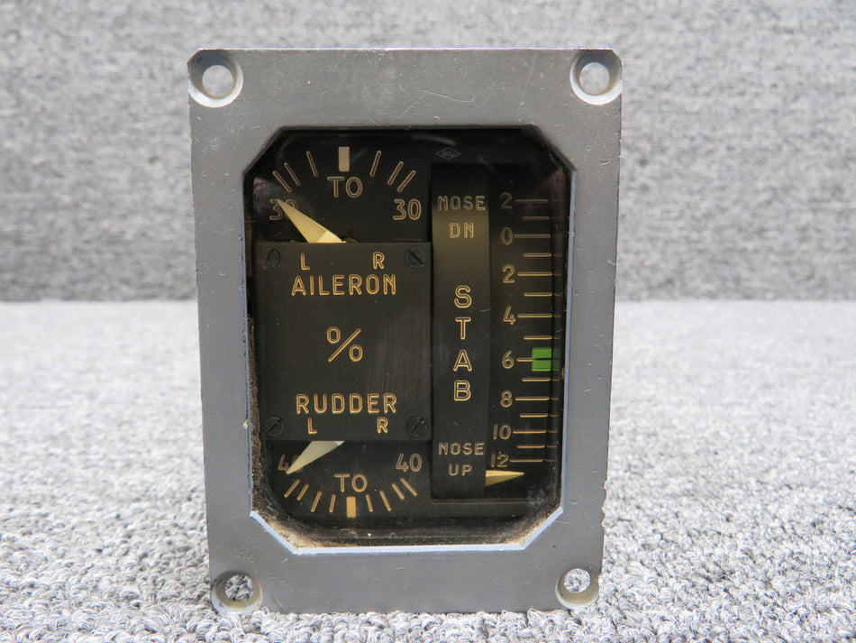 4863-19 Brion Leroux Tri Indicator (Chipped Mount Hole)