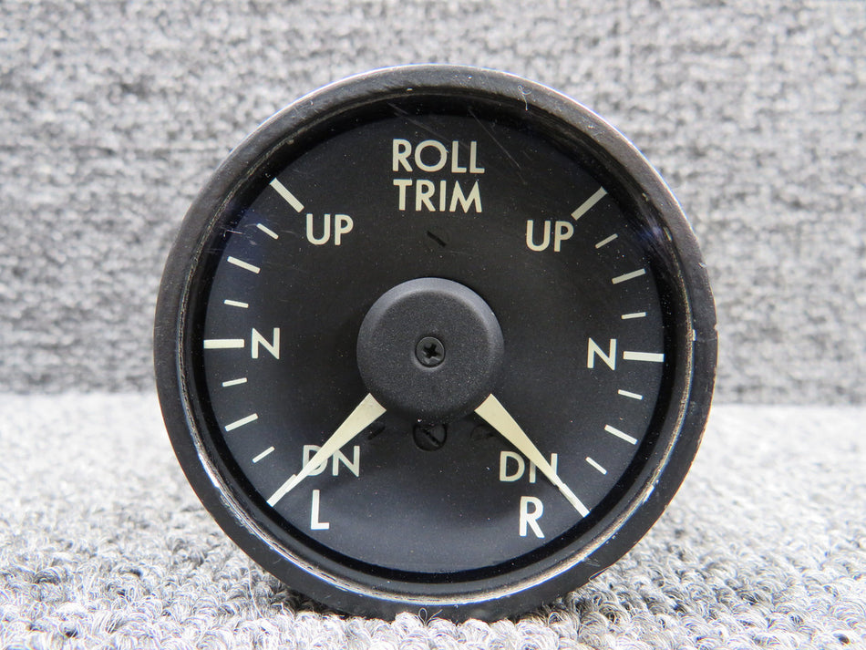 522337 Ametek Aerospace Dual Roll Trim Indicator