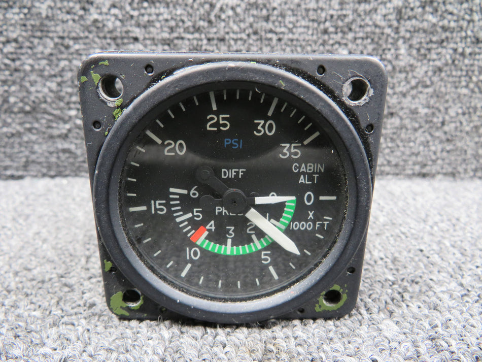 3000-0101 (Alt: C668516-0101) United Instruments Cabin Altitude Diff Indicator