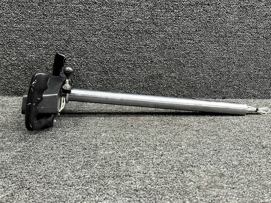 0861323-4 Cessna 310I Co-Pilot Control Wheel w Switches (L: 17-7/8") (D: 1.245")