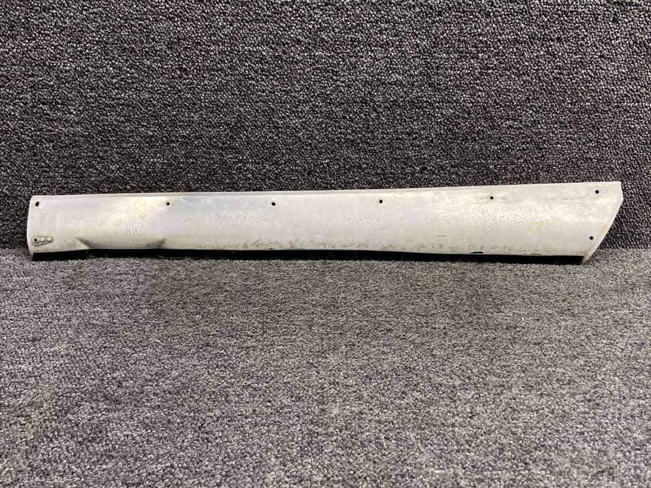 0823413-2 Cessna 310I Upper Wing Tip Tank Fairing RH